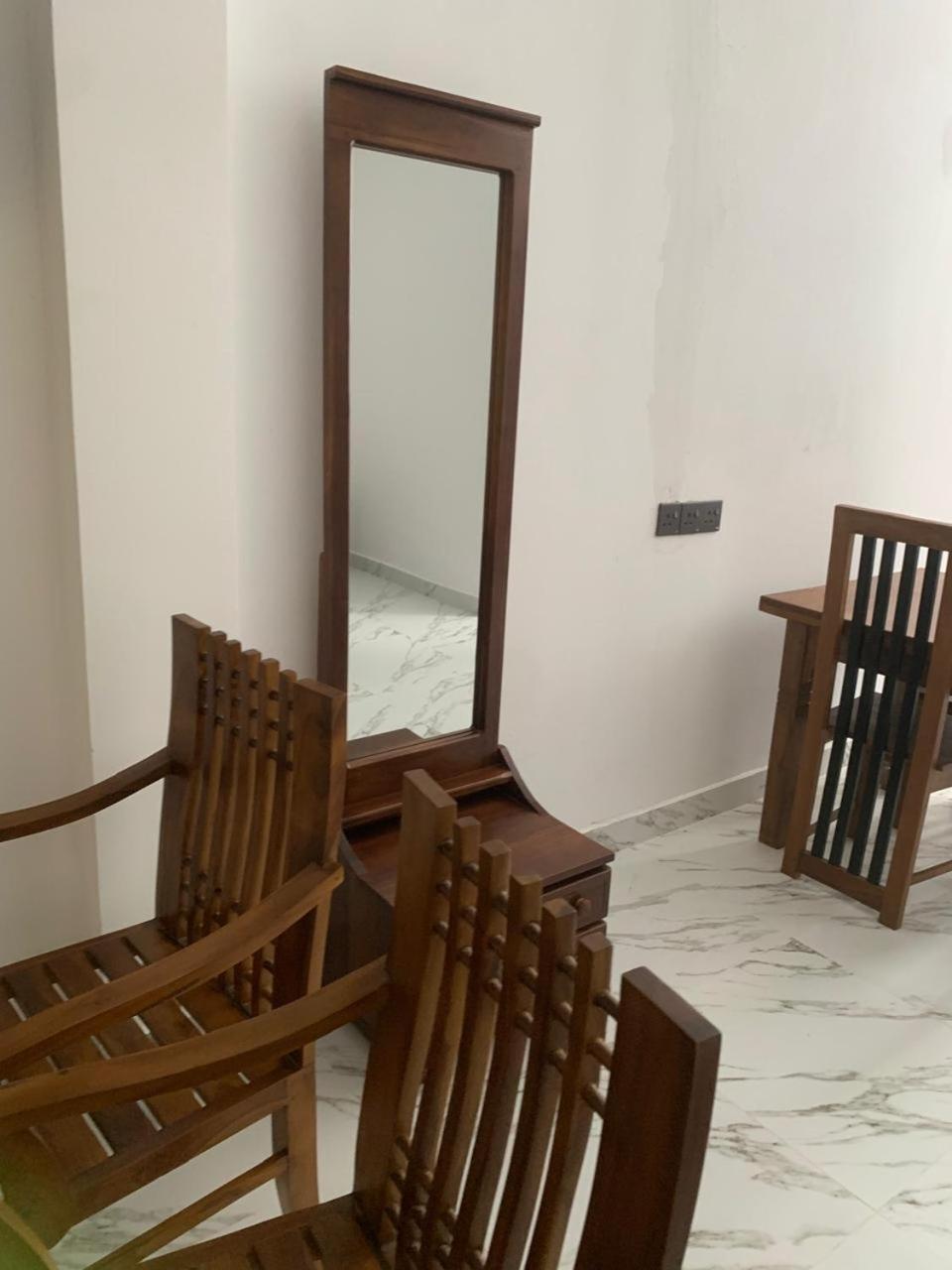 Malindu Yala Gate Hotel Tissamaharama Buitenkant foto