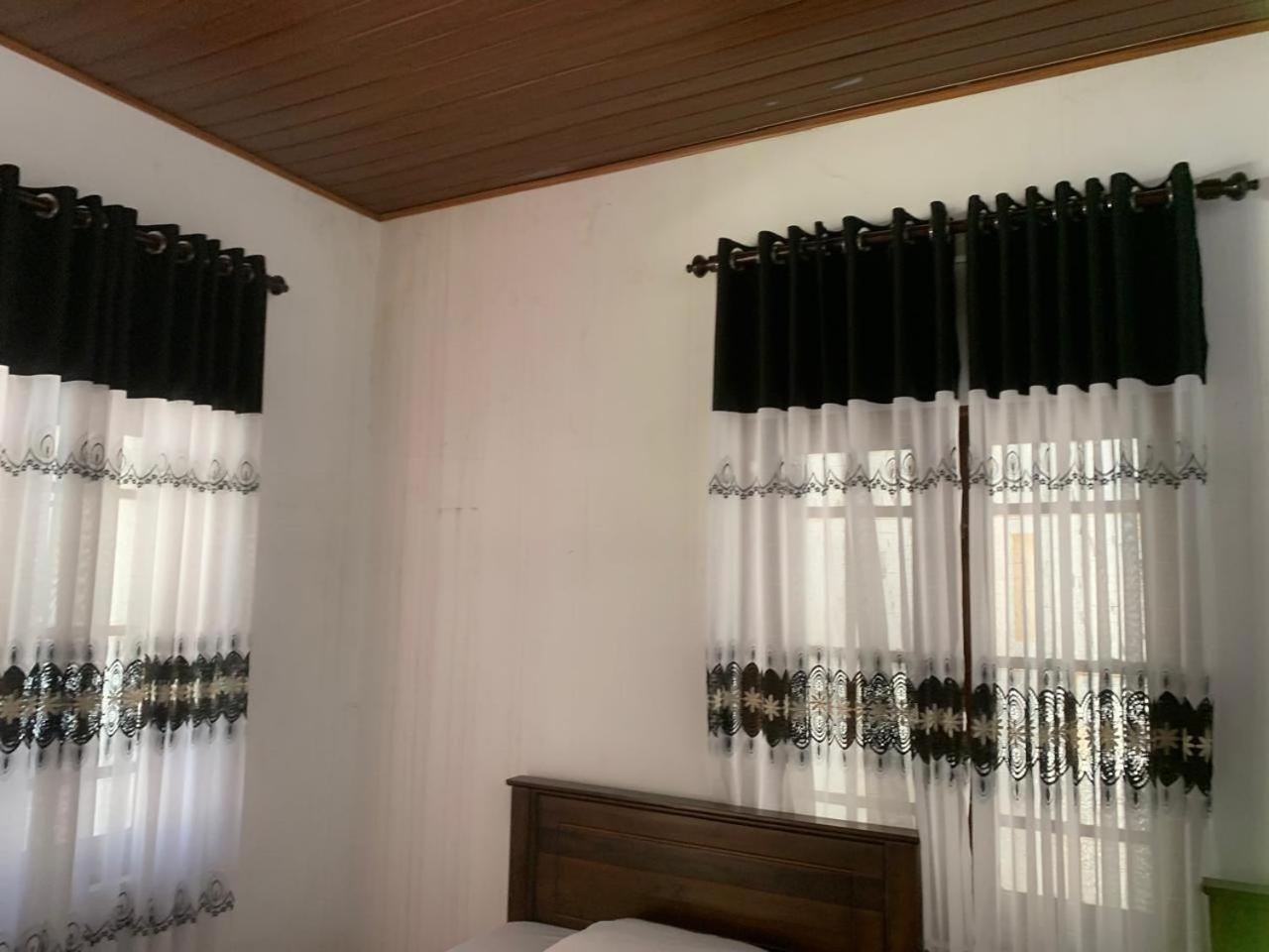 Malindu Yala Gate Hotel Tissamaharama Buitenkant foto