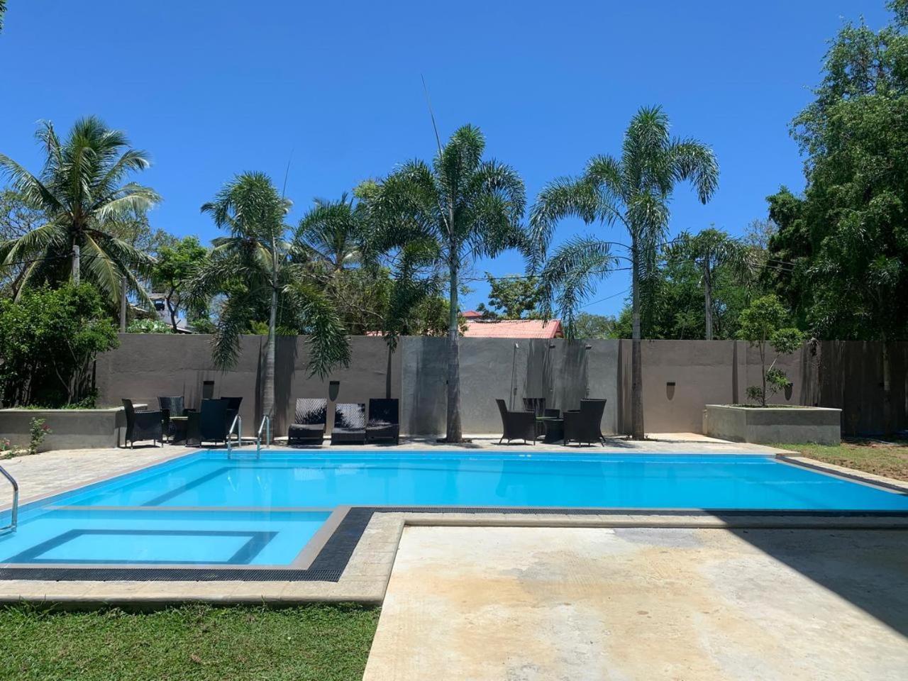 Malindu Yala Gate Hotel Tissamaharama Buitenkant foto